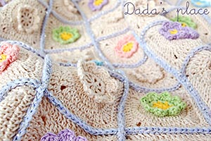 Flowery granny square baby blanket