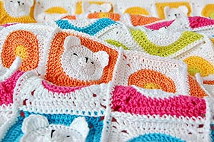 Cute animal crochet baby blanket pattern